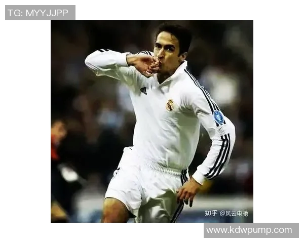 足球明星9号的传奇足迹与代表人物盘点分析